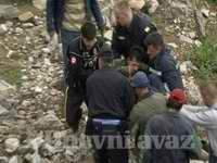 Trenutak kada je Ov�ina izvu�en iz rijeke
Foto: A. Salihbehovi�